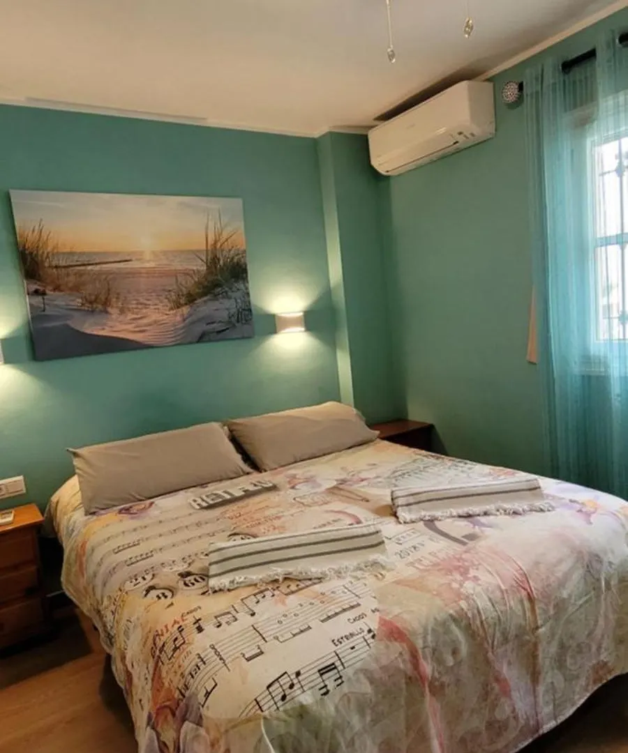Semi-Detached Adosado Con Encanto -130 M2 - Wifi 600 Mb - Piscina Comunitaria - Patio Privado Apartment Torremolinos 0*,